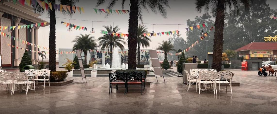 Mannat Haveli Hotel Kurukshetra Exterior photo